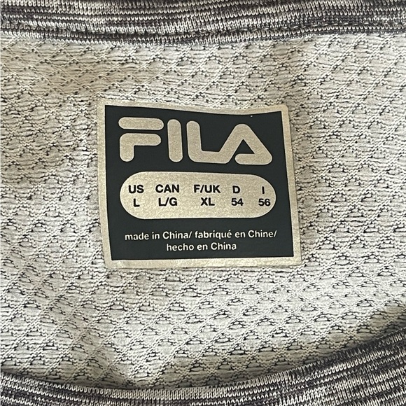 FILA men's T-shirt,Size US L , gray color, in excellent condition - Picture 4 of 5